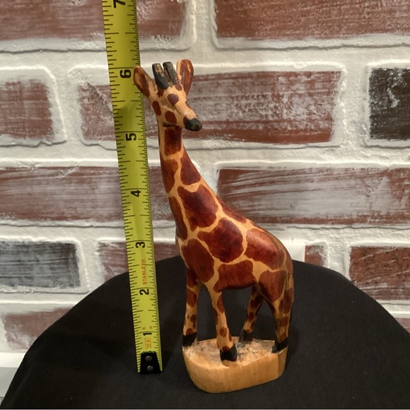 Solid Wood Giraffe - Nicely Detailed - Gently Used - Picture 7 of 8